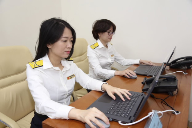 Anh theo bai Cuc Tin hoc.jpg